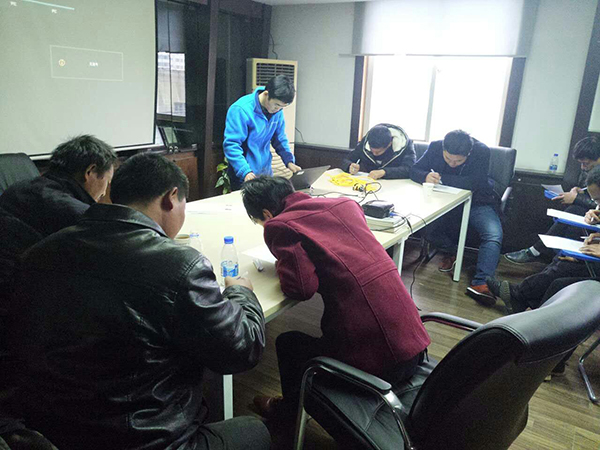 2017年奥的斯机电联合分公司组织进行工程安全培训