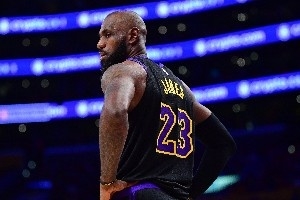 NBA勇士vs快船_在线免费直播_全场录像_赛事动态