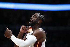 今晚2026乐球NBA直播_免费高清无插件观看