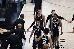体育nba直播_免费高清观看_首发阵容_战术解读