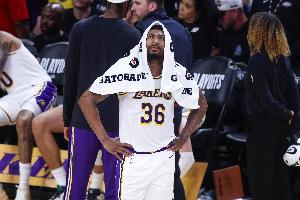NBA马刺vs老鹰_免费视频直播_高清无插件观看