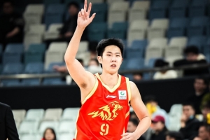 快船vs勇士直播_免费高清观看_首发阵容_战术解读