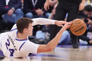球帝NBA中文_免费视频直播_高清无插件观看
