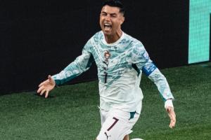 免费观看球帝足球怎么样直播_无插件在线免费观看