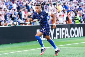 2026赛季劲球足球直播_免费高清观看_首发阵容_战术解读